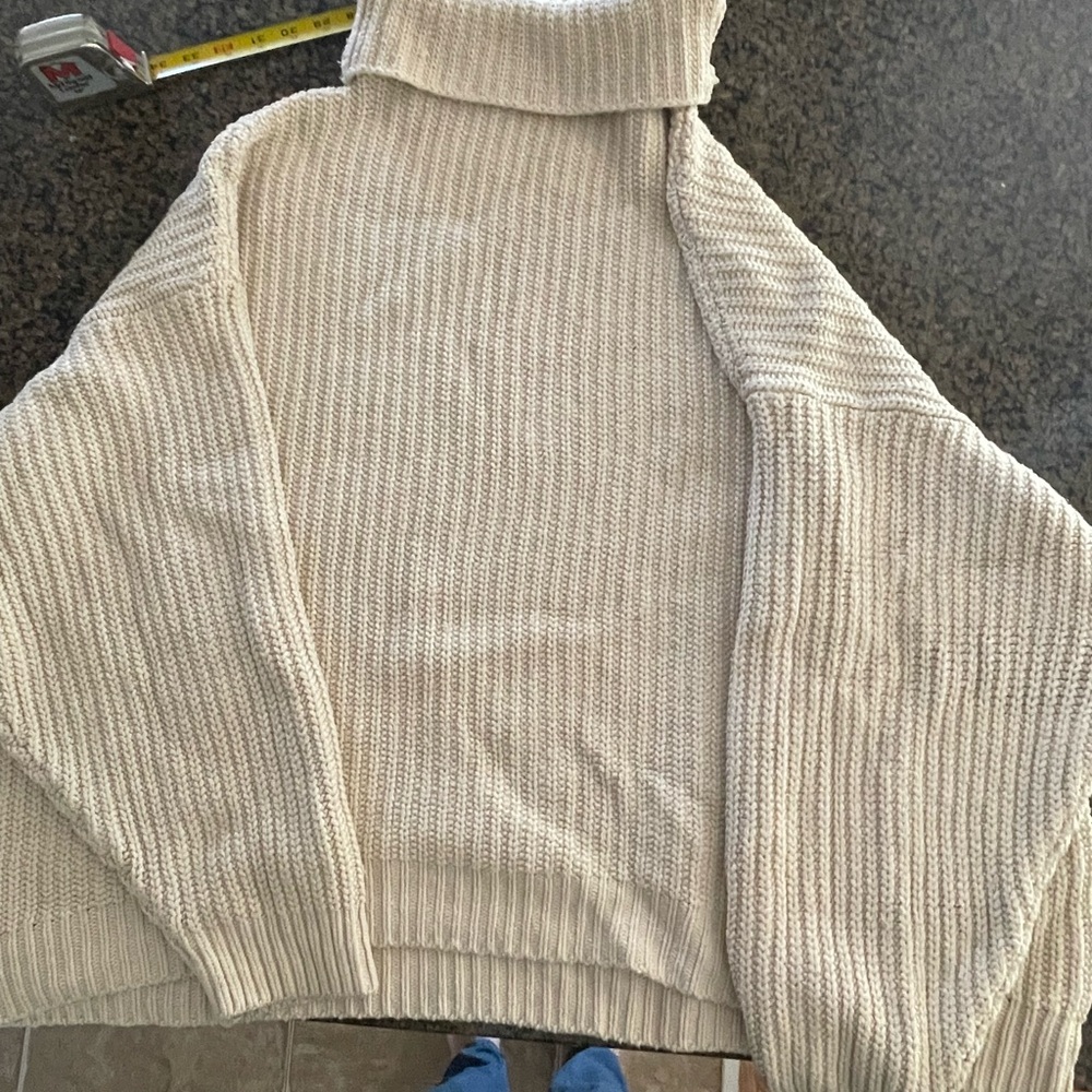 Free people cream turtleneck L